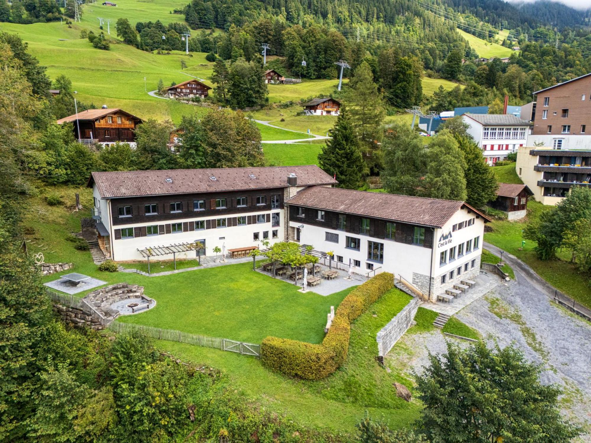 Family & Mountain Lodge C'Est La Vie Hasliberg Εξωτερικό φωτογραφία